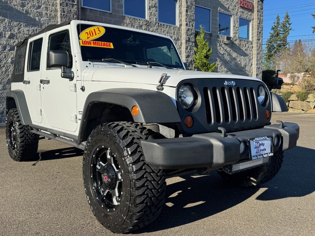2013 Jeep Wrangler Image 7