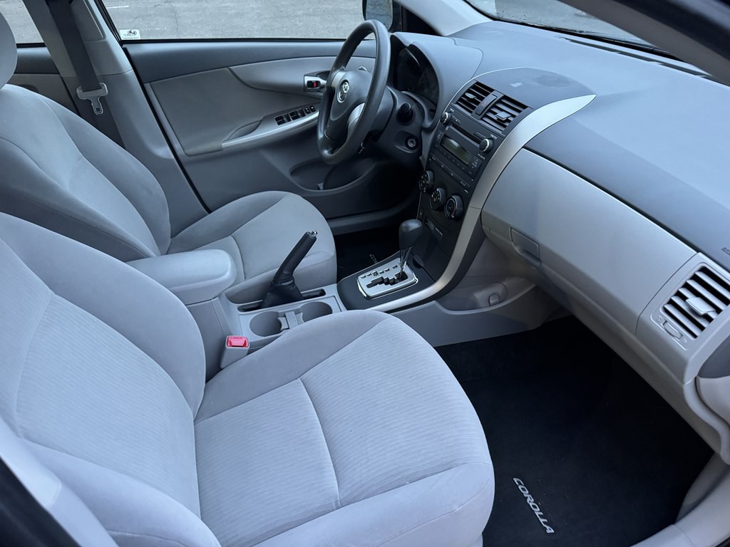 2010 Toyota Corolla Image 15