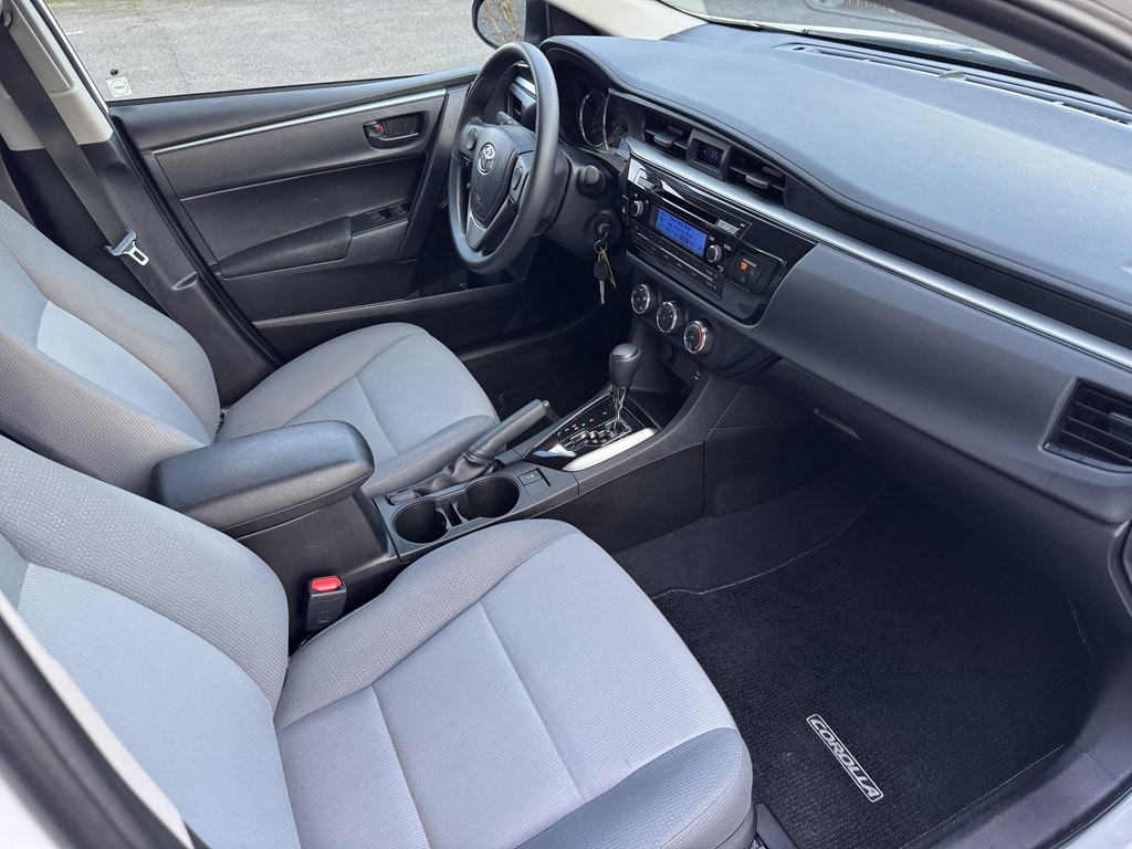 2014 Toyota Corolla Image 18