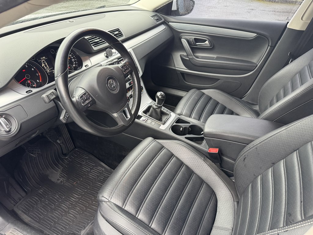 2015 Volkswagen CC Image 16