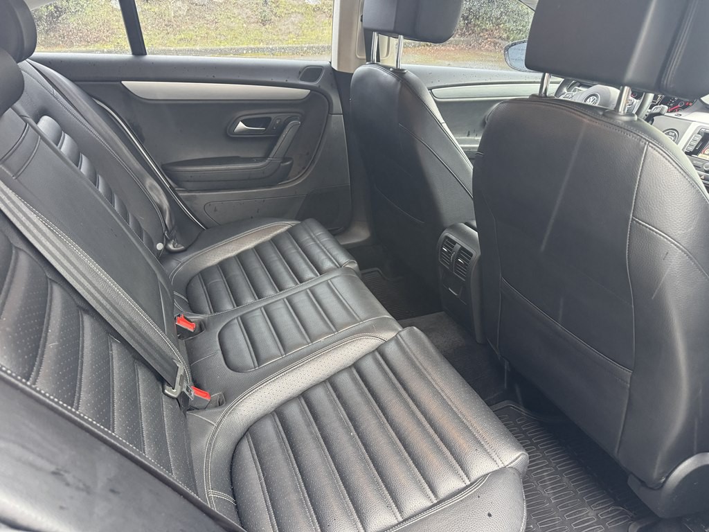 2015 Volkswagen CC Image 21