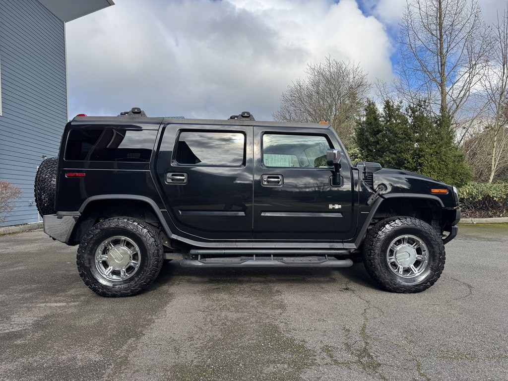 2004 HUMMER H2 Image 2
