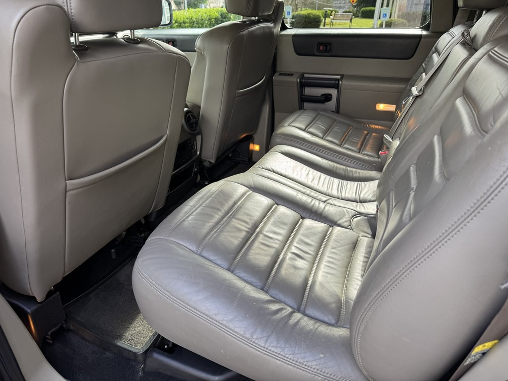 2004 HUMMER H2 Image 20