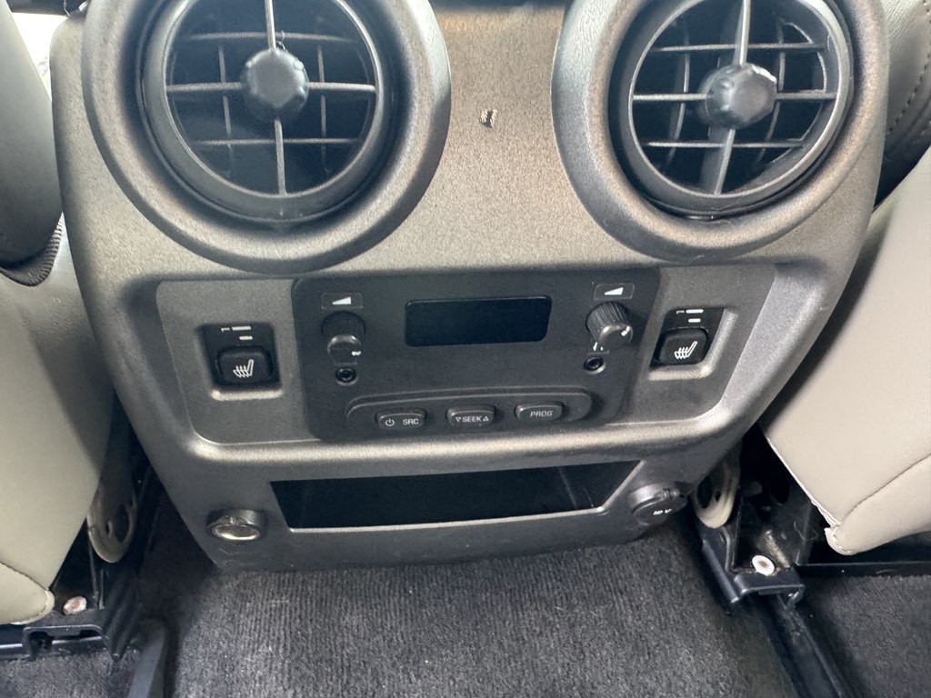 2004 HUMMER H2 Image 24