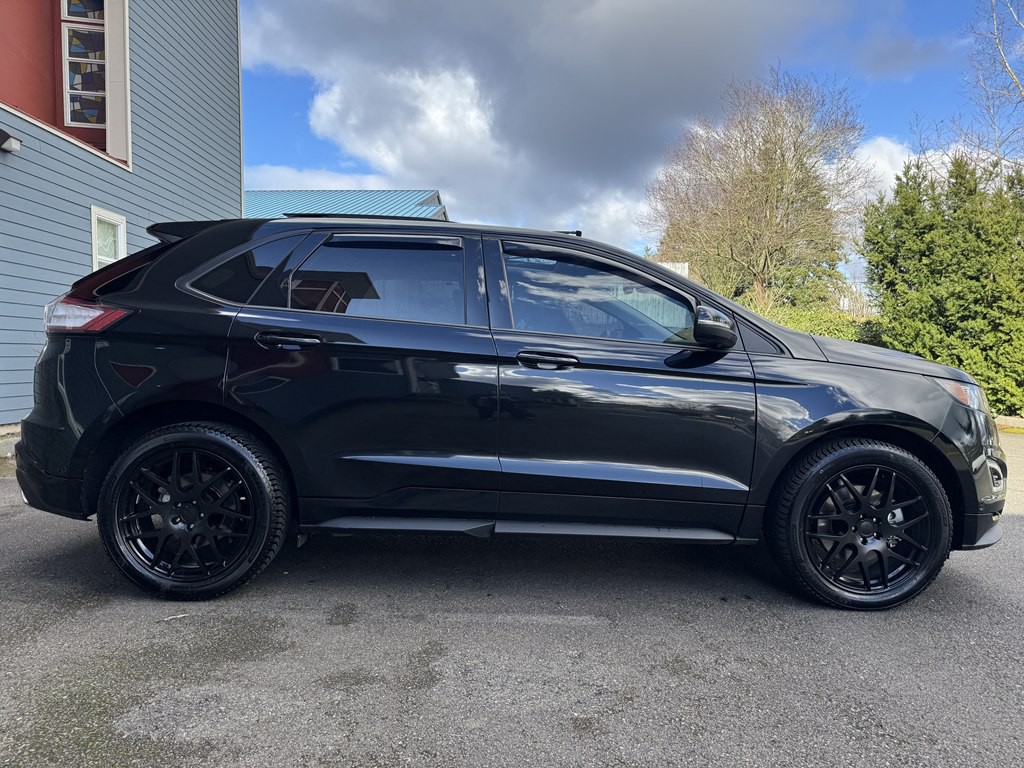 2016 Ford Edge Image 2