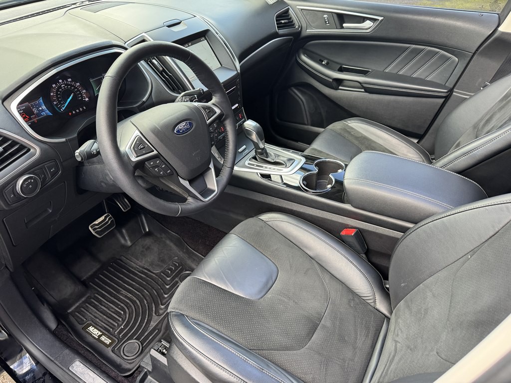 2016 Ford Edge Image 17