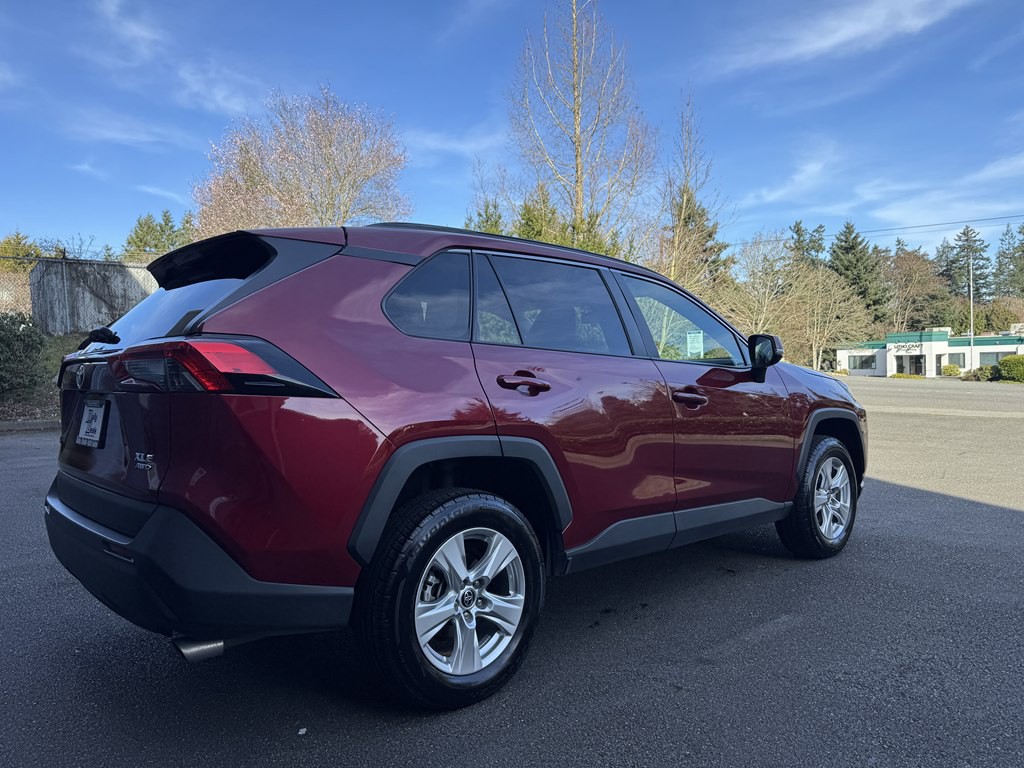 2021 Toyota Rav4 Image 3