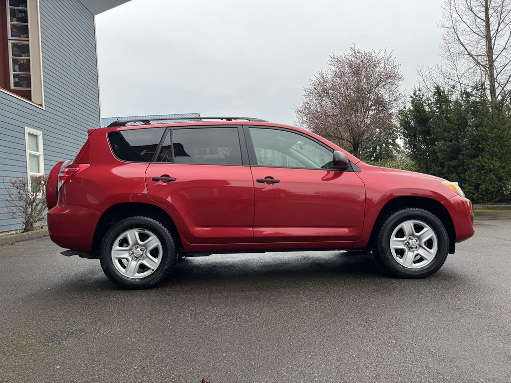 2011 Toyota Rav4 Image 2