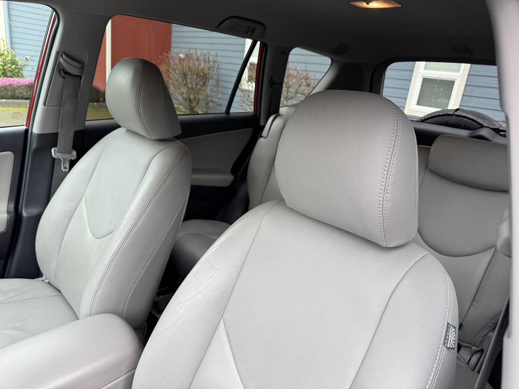 2011 Toyota Rav4 Image 15