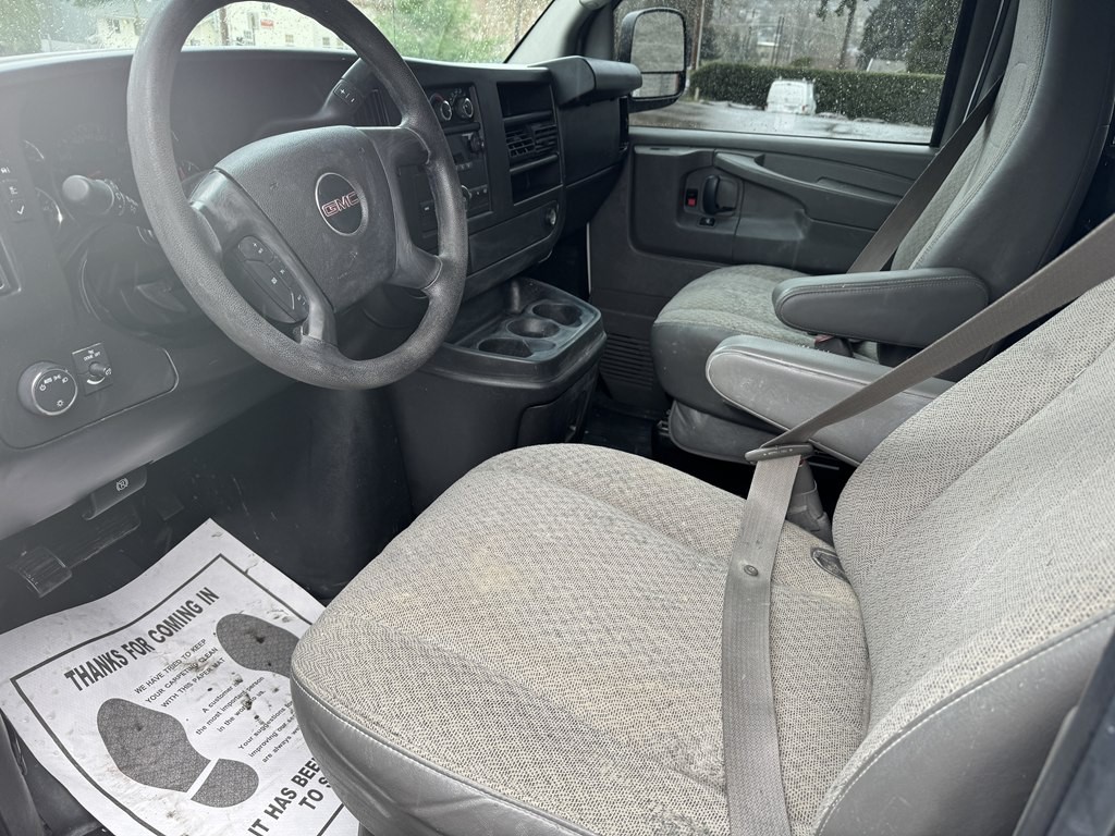 2014 GMC Savana Image 14