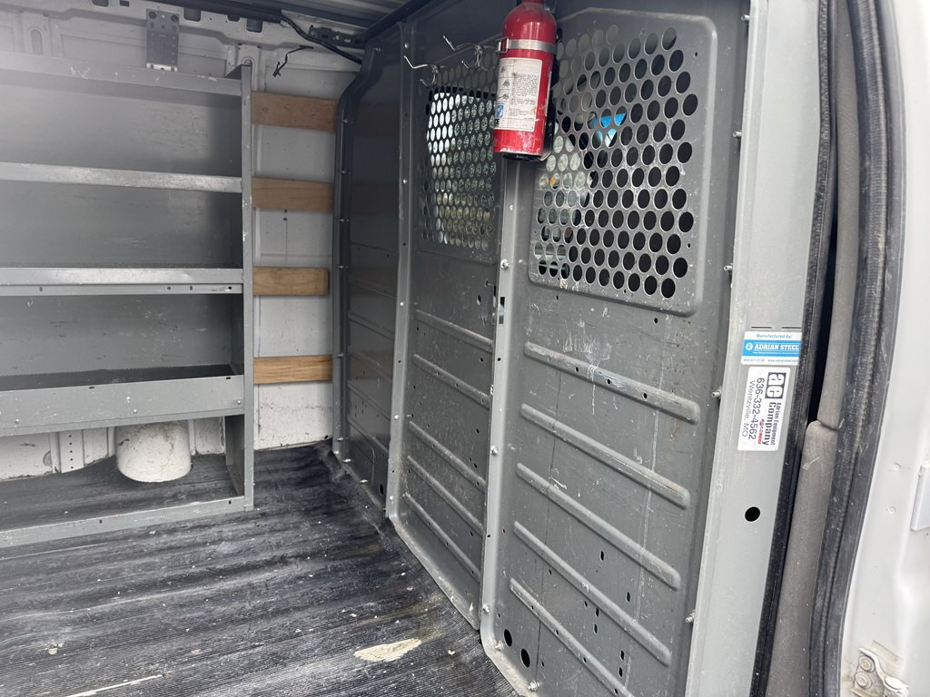 2014 GMC Savana Image 20