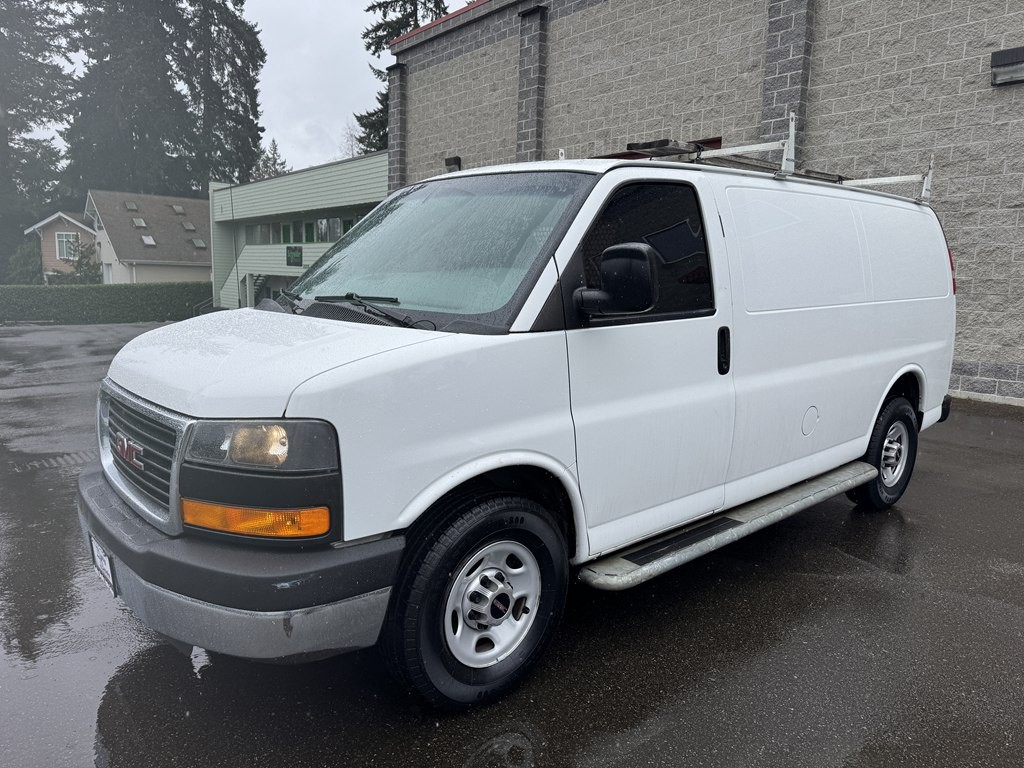 2014 GMC Savana Image 4