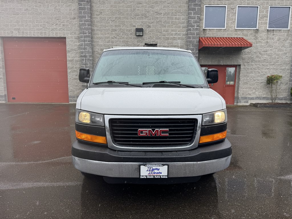 2014 GMC Savana Image 12