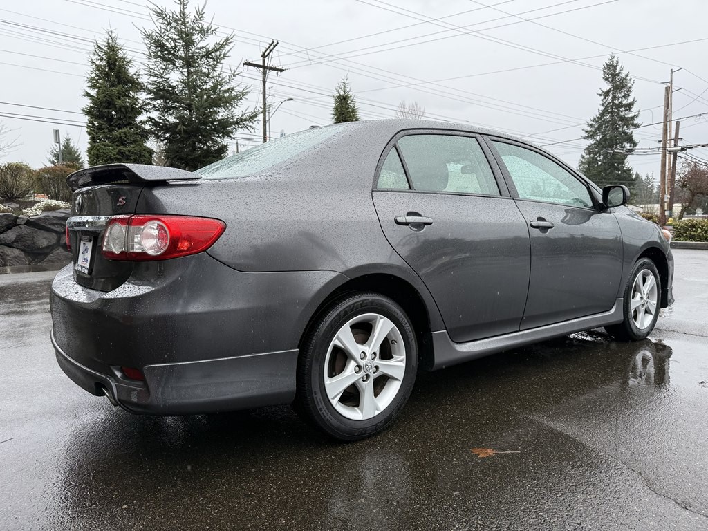 2011 Toyota Corolla Image 3