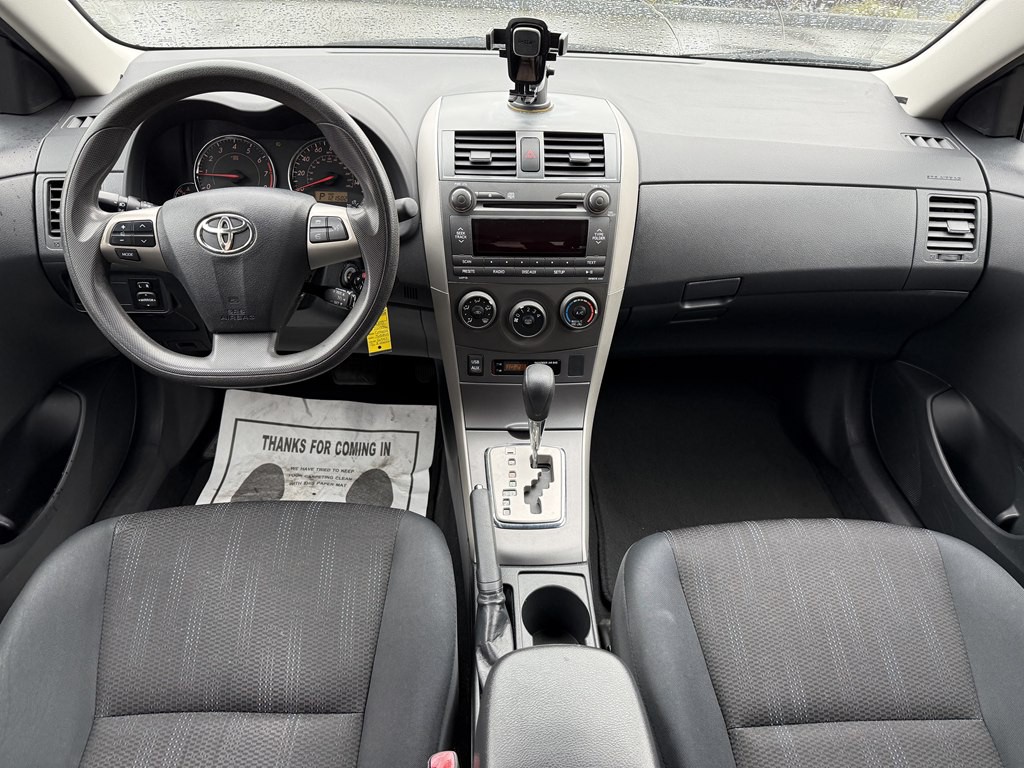 2011 Toyota Corolla Image 11