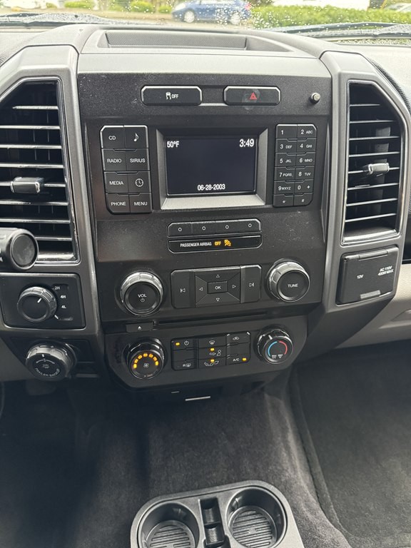 2017 Ford F-150 Image 28