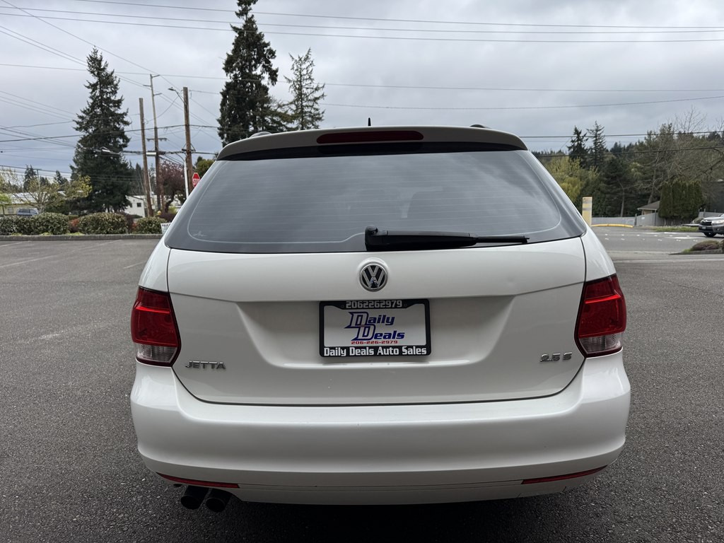 2013 Volkswagen Jetta Image 11