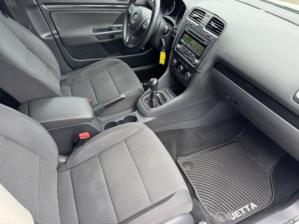 2013 Volkswagen Jetta Image 15