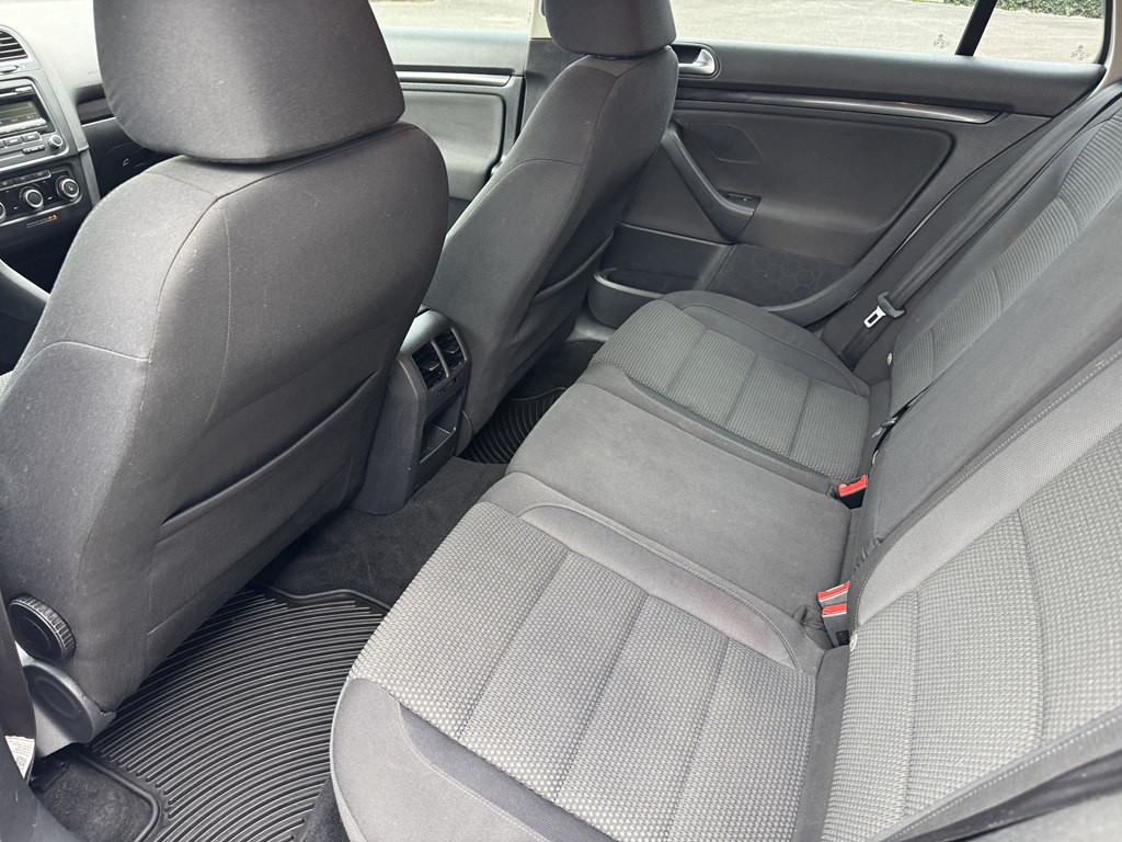 2013 Volkswagen Jetta Image 18