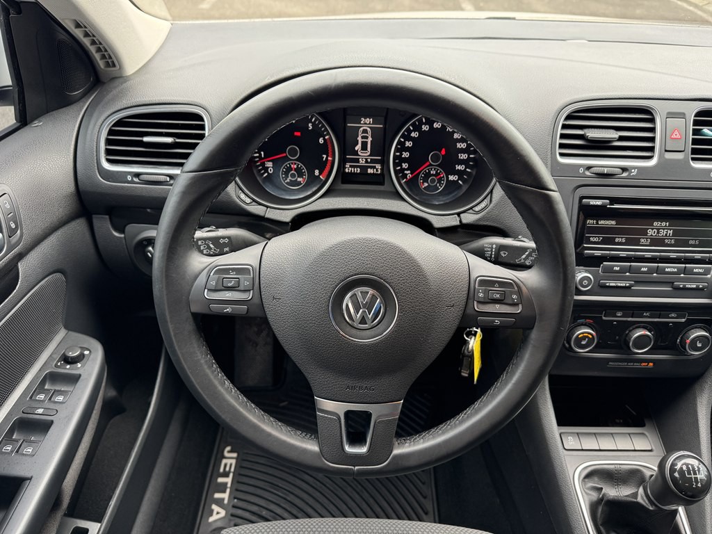 2013 Volkswagen Jetta Image 23