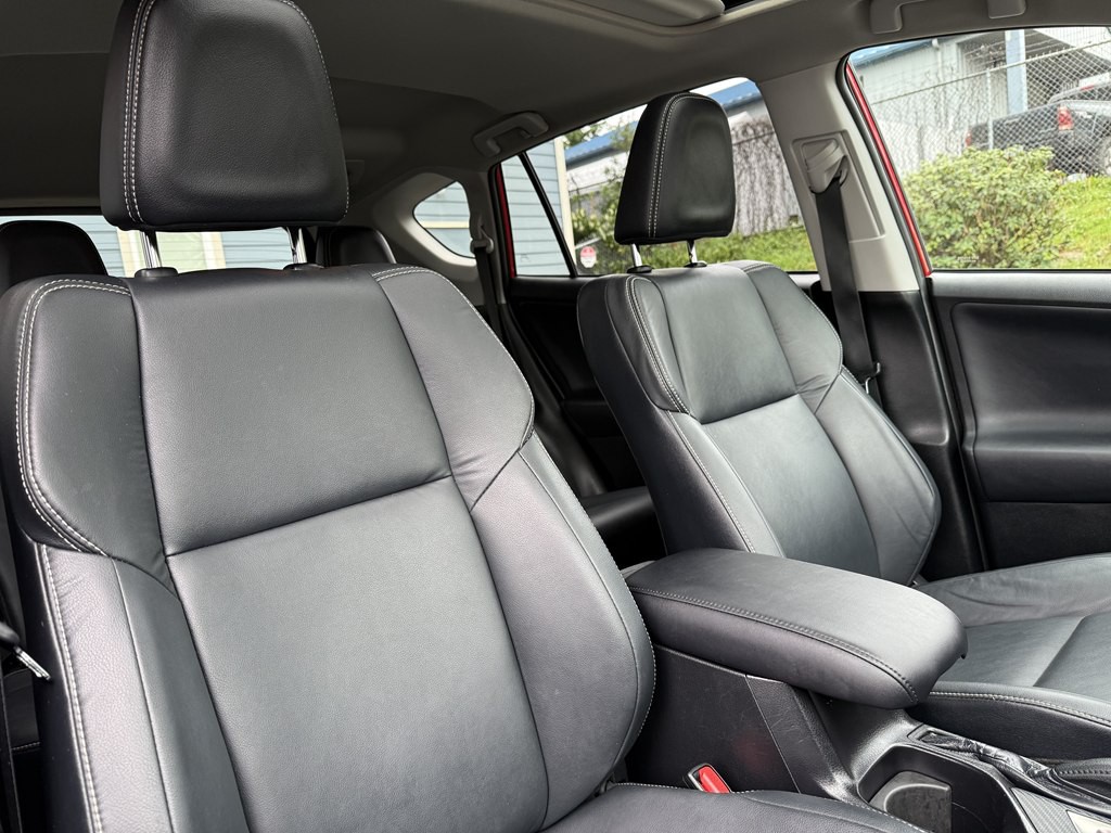 2015 Toyota Rav4 Image 16