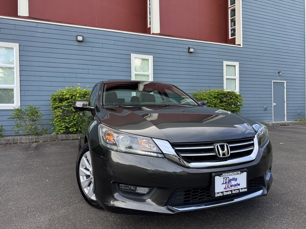 2015 Honda Accord Image 1