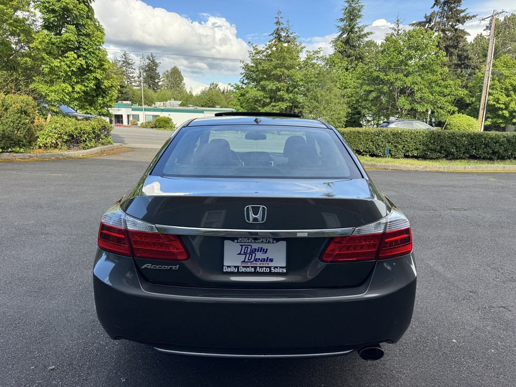 2015 Honda Accord Image 9