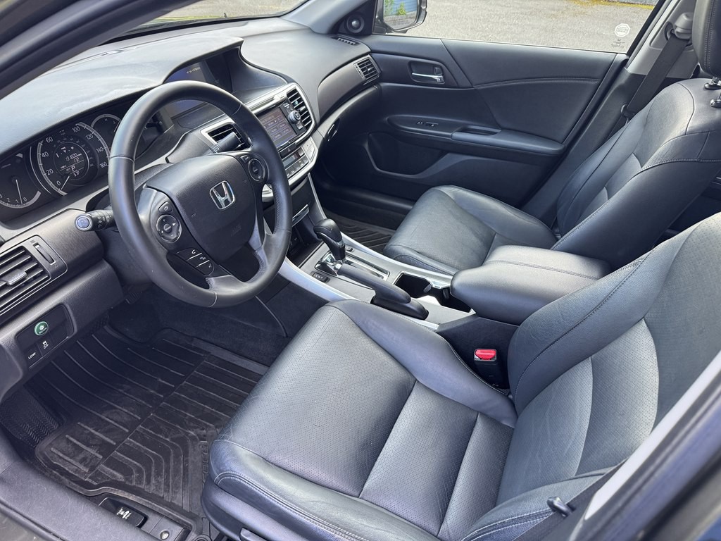 2015 Honda Accord Image 15