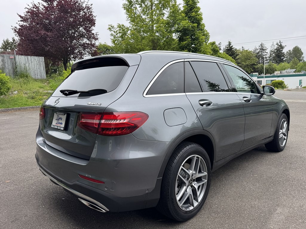 2017 Mercedes-Benz GLC-Class Image 3