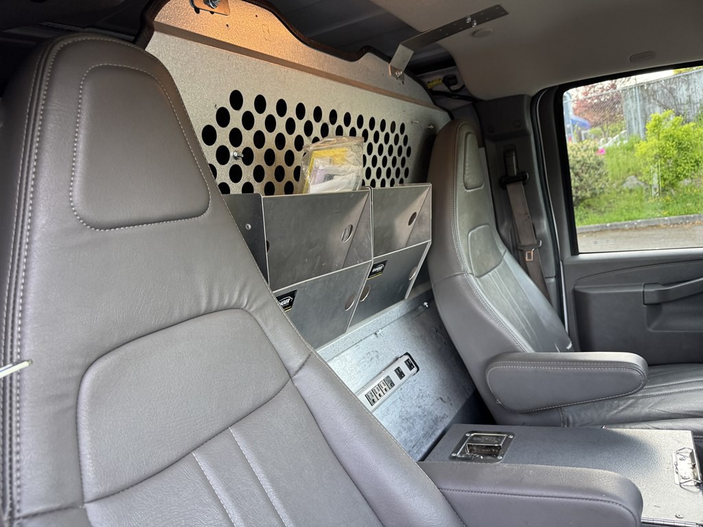 2018 Chevrolet Express Image 14