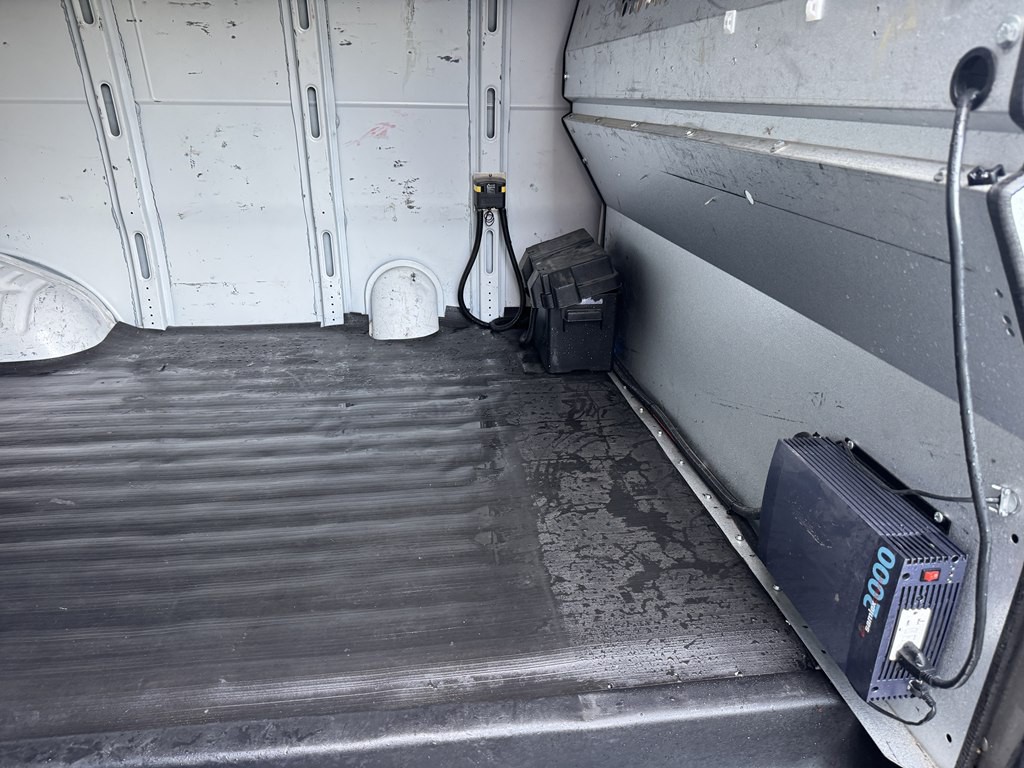 2018 Chevrolet Express Image 16
