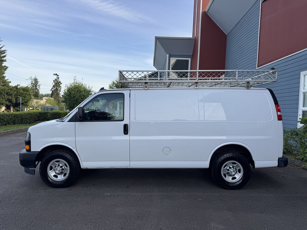 2018 Chevrolet Express Image 5