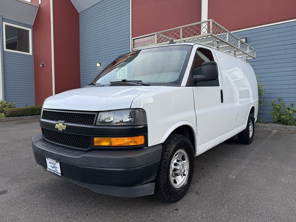 2018 Chevrolet Express Image 7