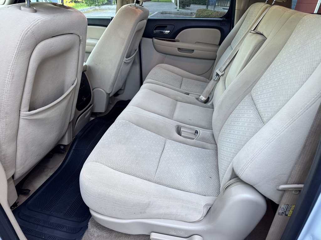 2007 Chevrolet Suburban Image 14