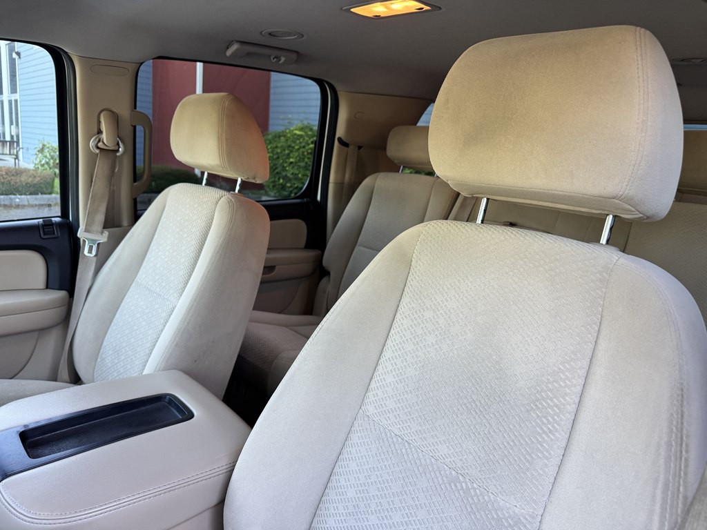 2007 Chevrolet Suburban Image 16