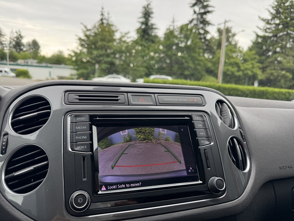 2016 Volkswagen Tiguan Image 24