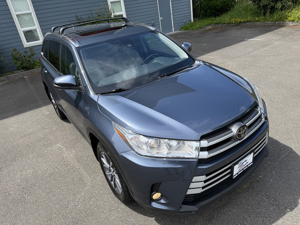 2018 Toyota Highlander Image 3