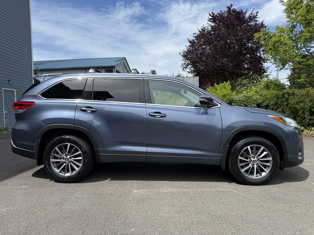 2018 Toyota Highlander Image 4