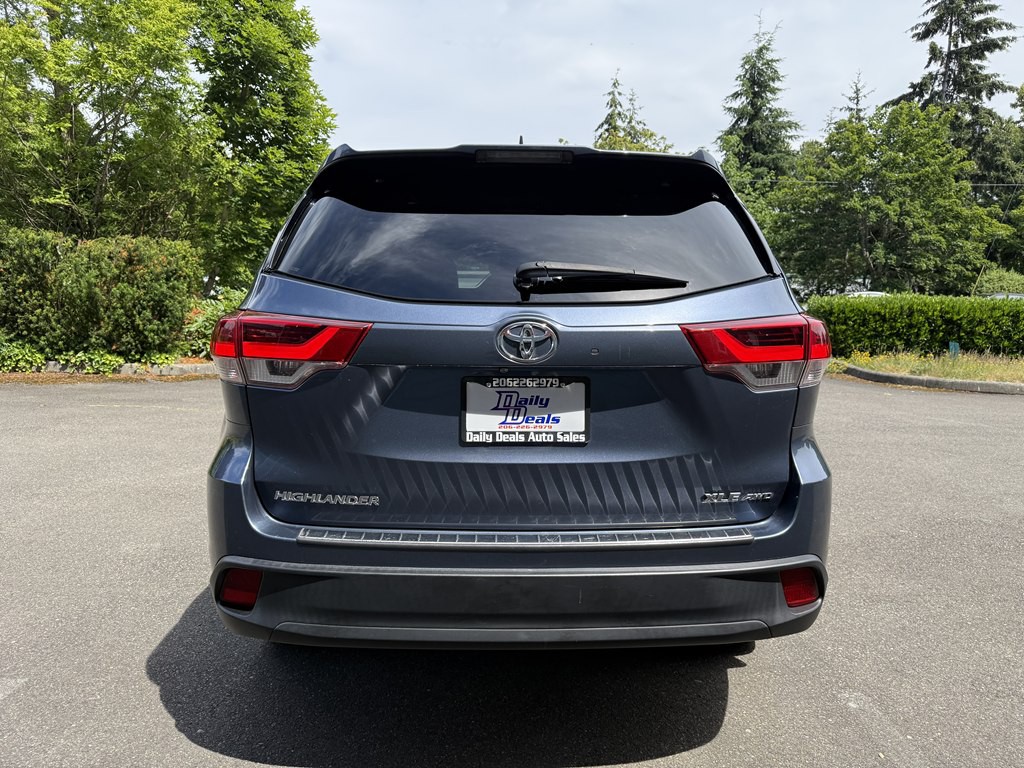 2018 Toyota Highlander Image 6