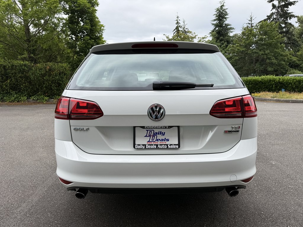 2017 Volkswagen Golf Image 7