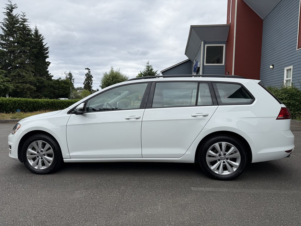 2017 Volkswagen Golf Image 10