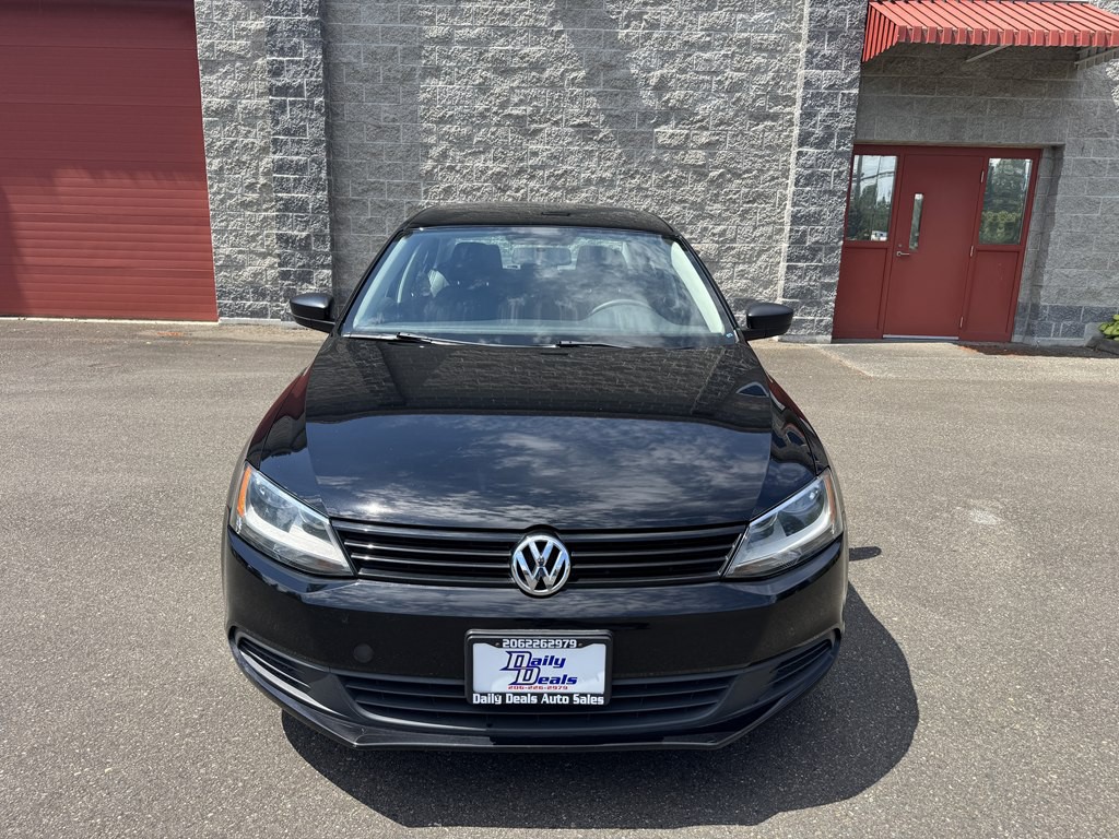 2011 Volkswagen Jetta Image 2