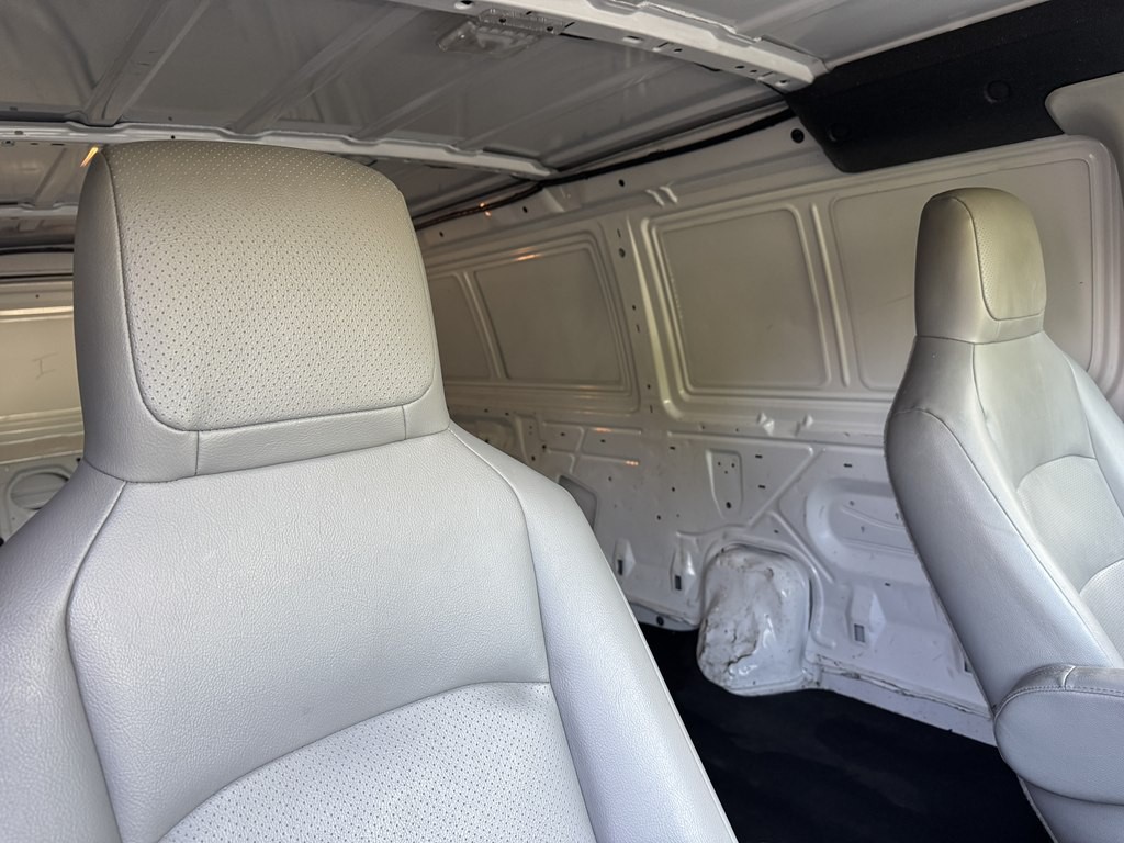 2013 Ford Econoline Image 14