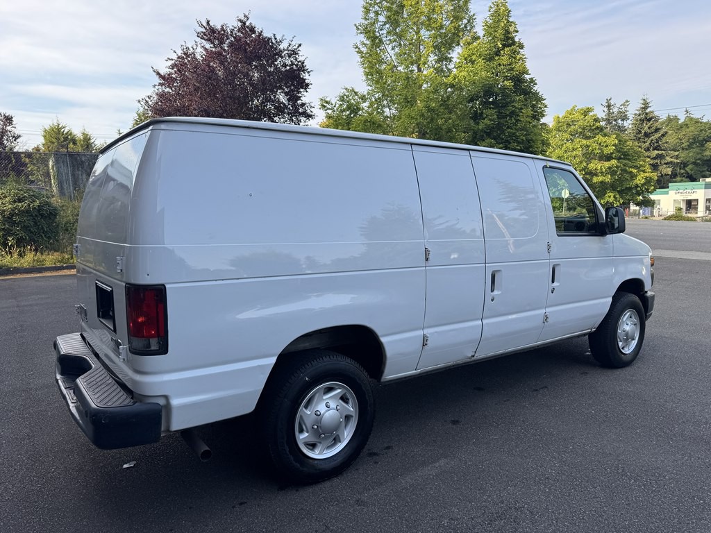 2013 Ford Econoline Image 3