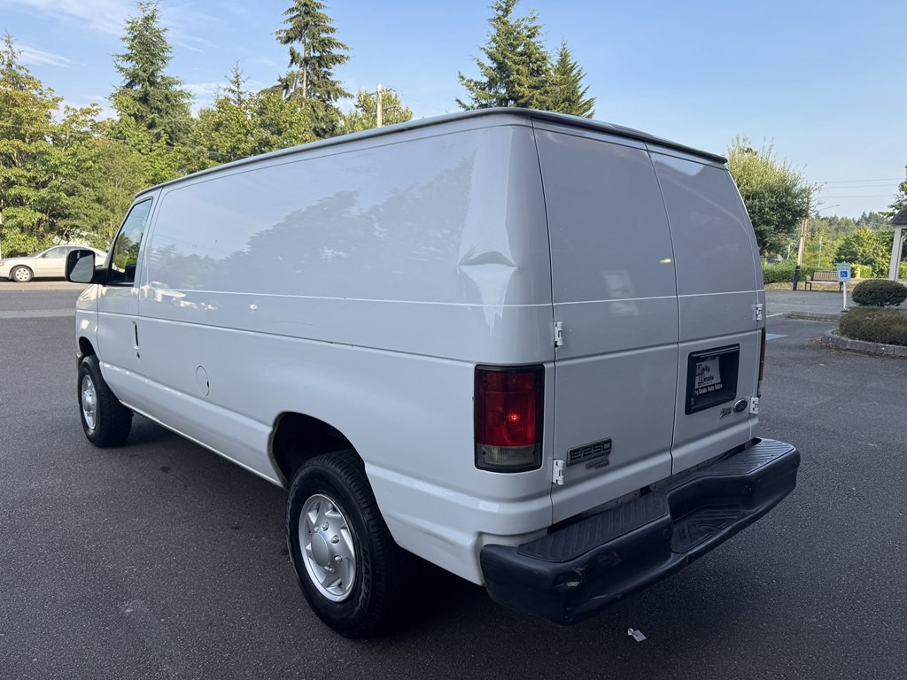 2013 Ford Econoline Image 6