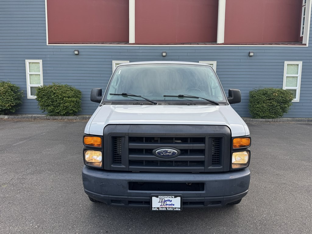2013 Ford Econoline Image 9