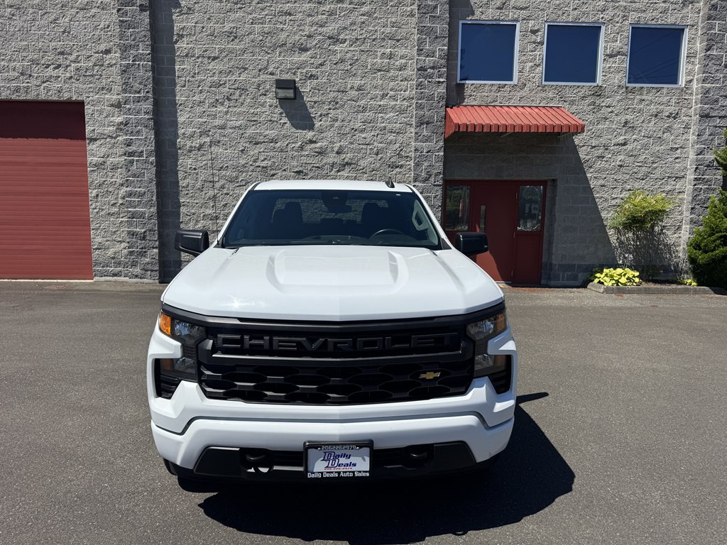 2025 Chevrolet Silverado 1500 Image 9