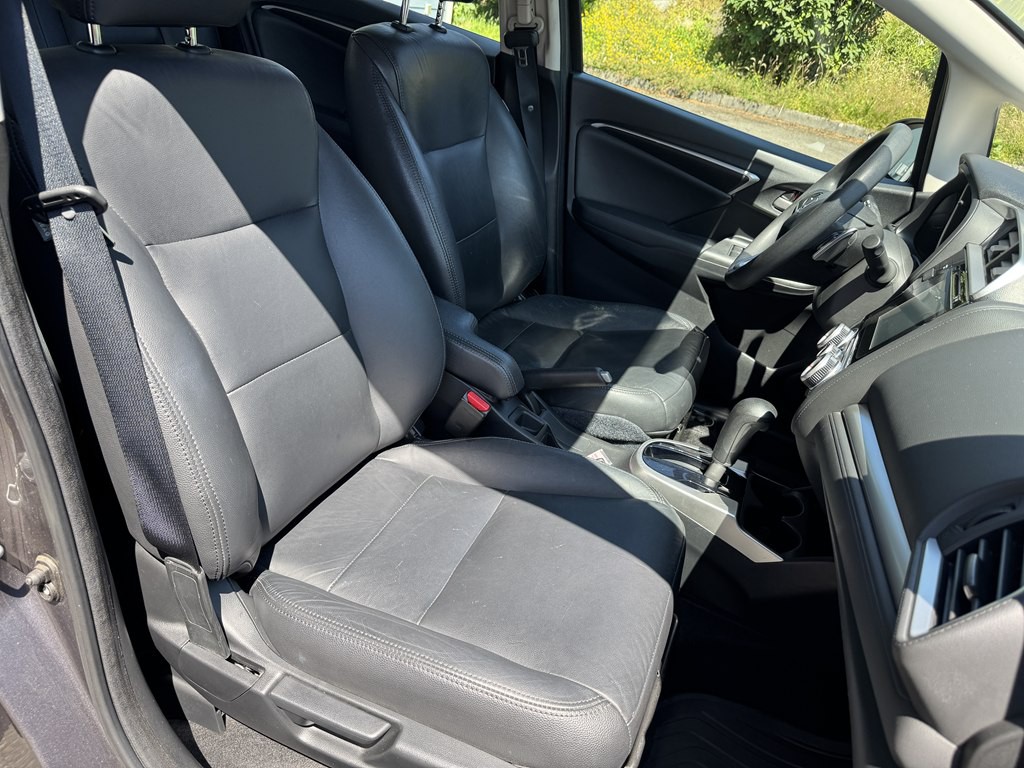 2015 Honda Fit Image 17