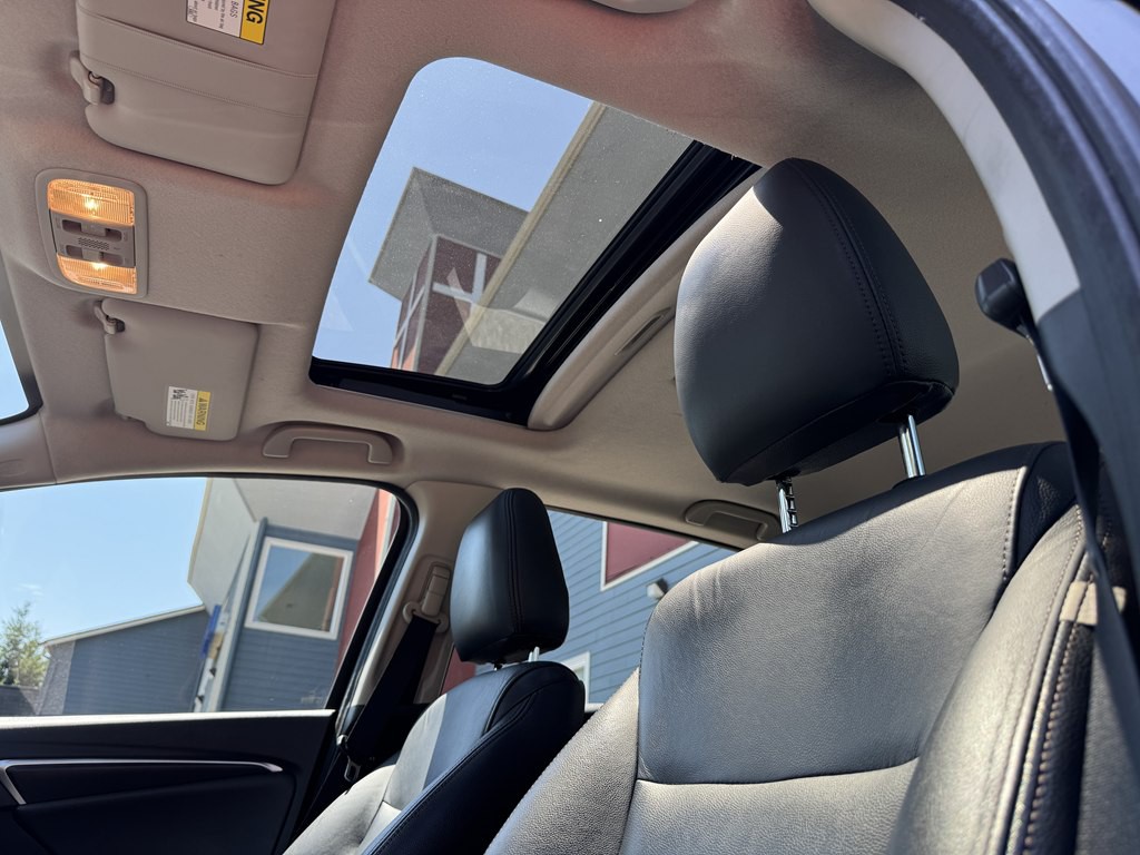 2015 Honda Fit Image 21