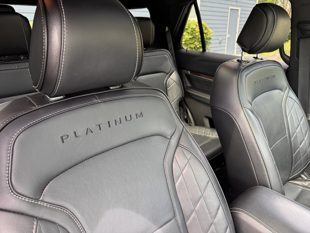 2017 Ford Explorer Image 17